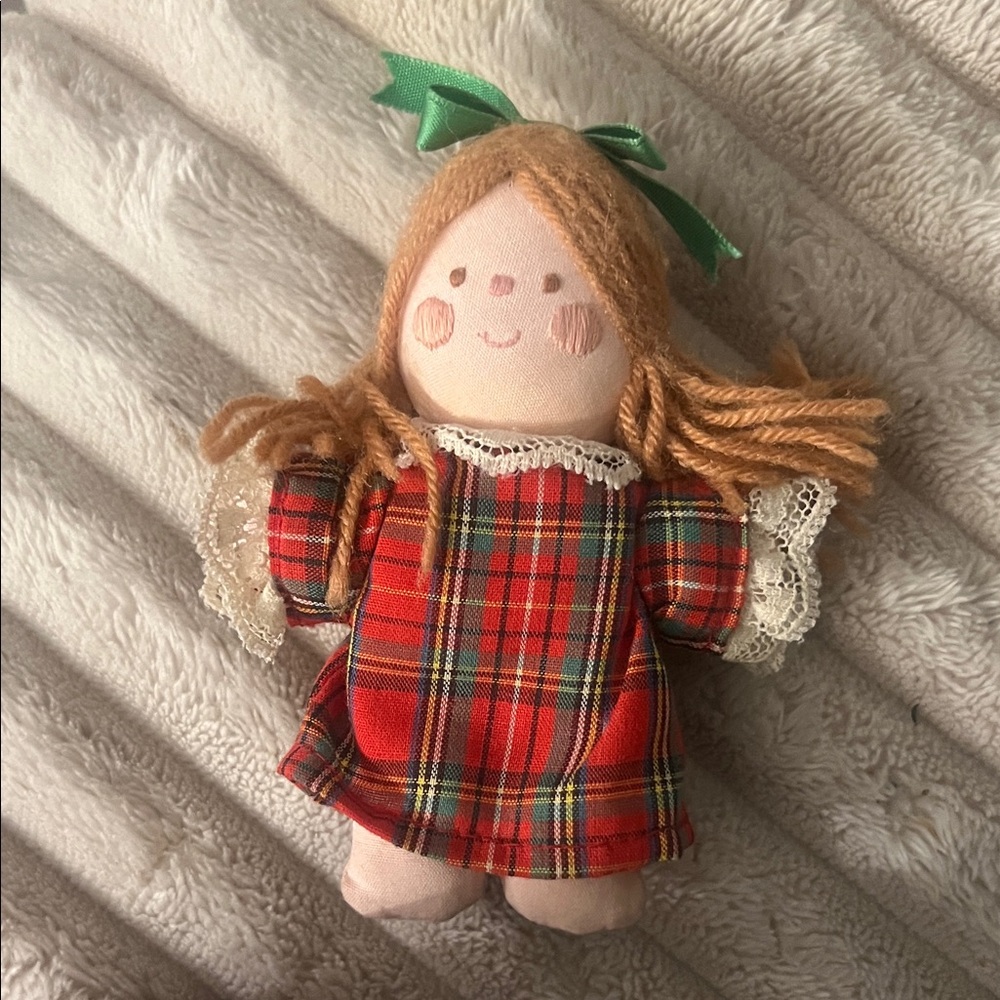 Vintage 4 inch rag doll